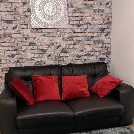 Stunning 1 Bedroom Apartment In Dagenham Exterior photo