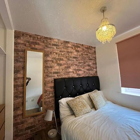 Stunning 1 Bedroom Apartment In Dagenham Exterior photo