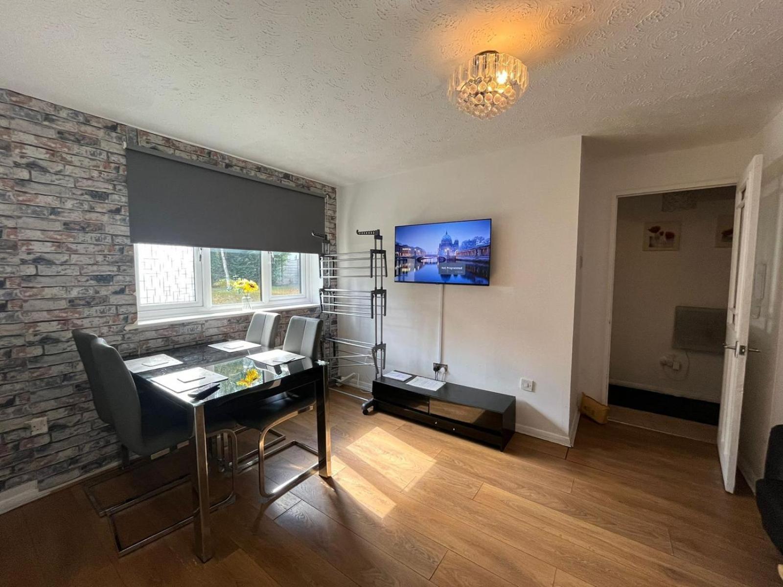 Stunning 1 Bedroom Apartment In Dagenham Exterior photo